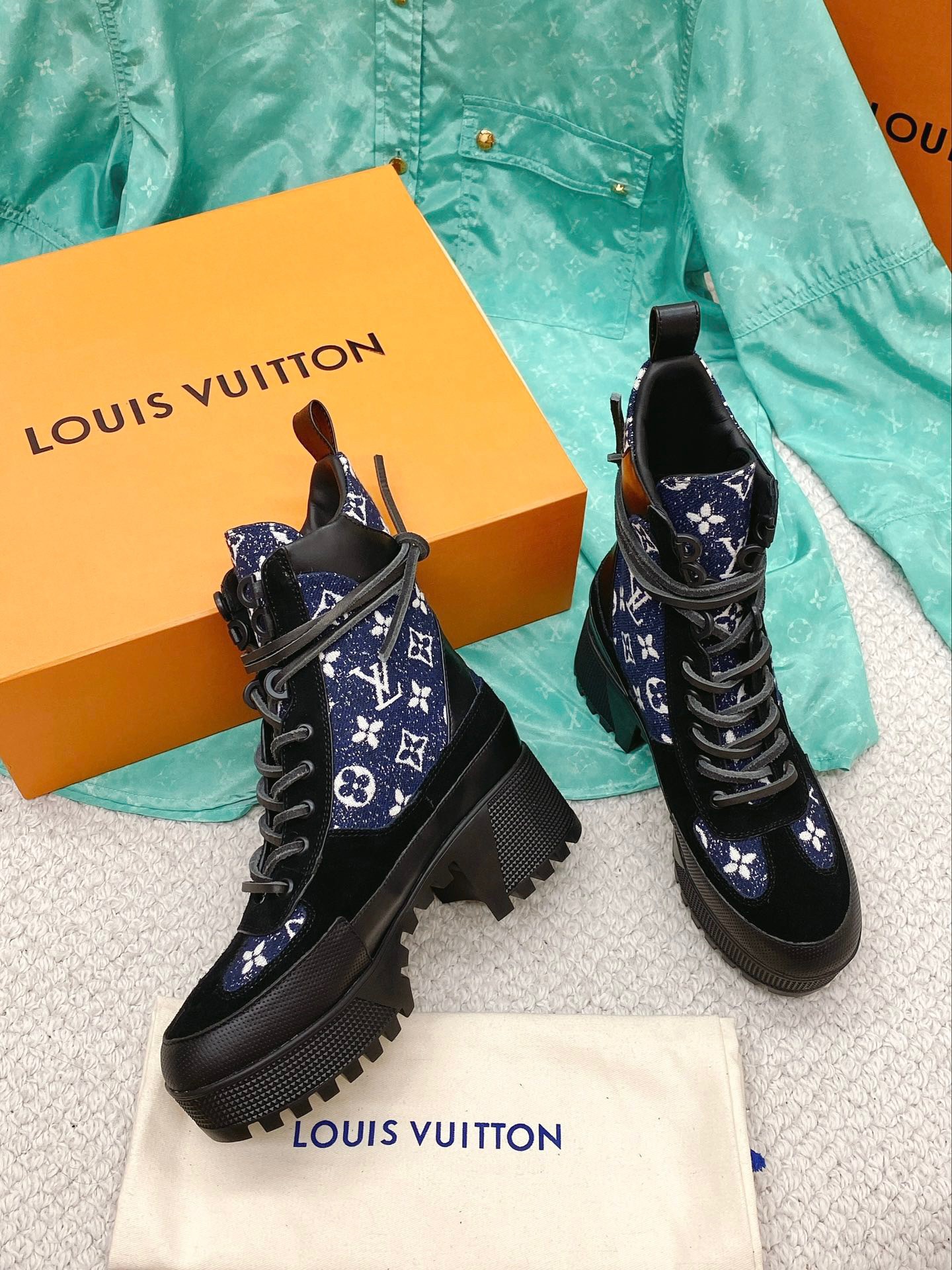 Louis Vuitton Beige Suede & Monogram Laureate Platform Desert Boots