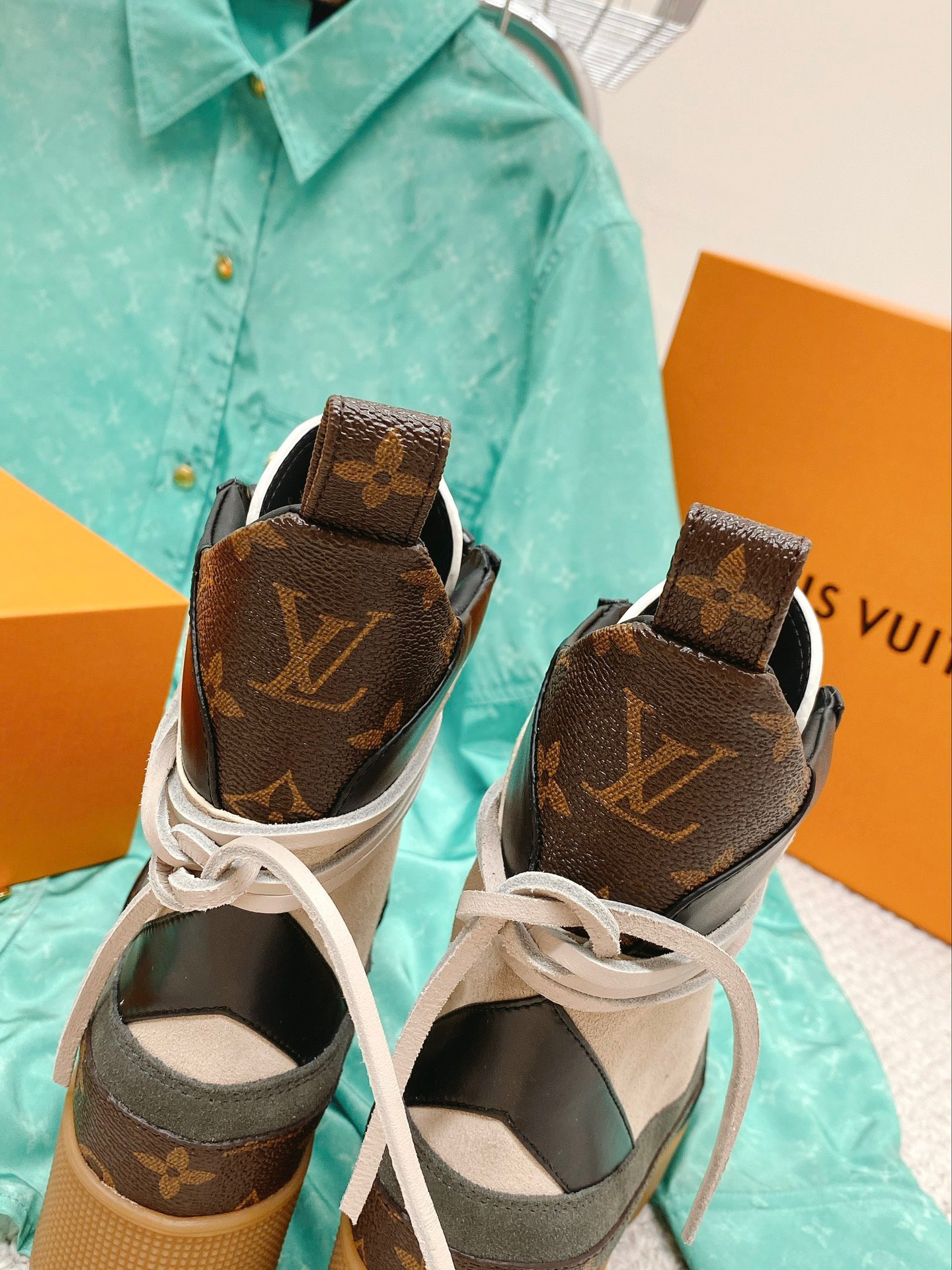 Louis Vuitton Damier Leather Flat Sandal Brown UK8 US8.5 EU41.5 Authentic