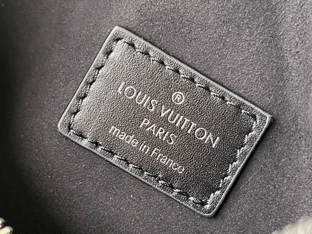LOUIS VUITTON side trunk Monogram/Calf Leather Noir M21709