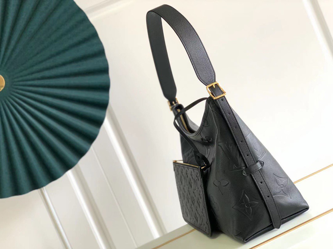 Replica Louis Vuitton CarryAll MM Bag In Monogram Empreinte