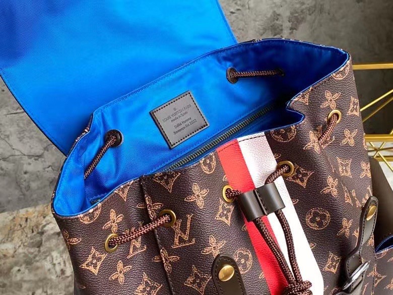 Mochila Louis Vuitton Christopher MM second hand for 2,400 EUR in