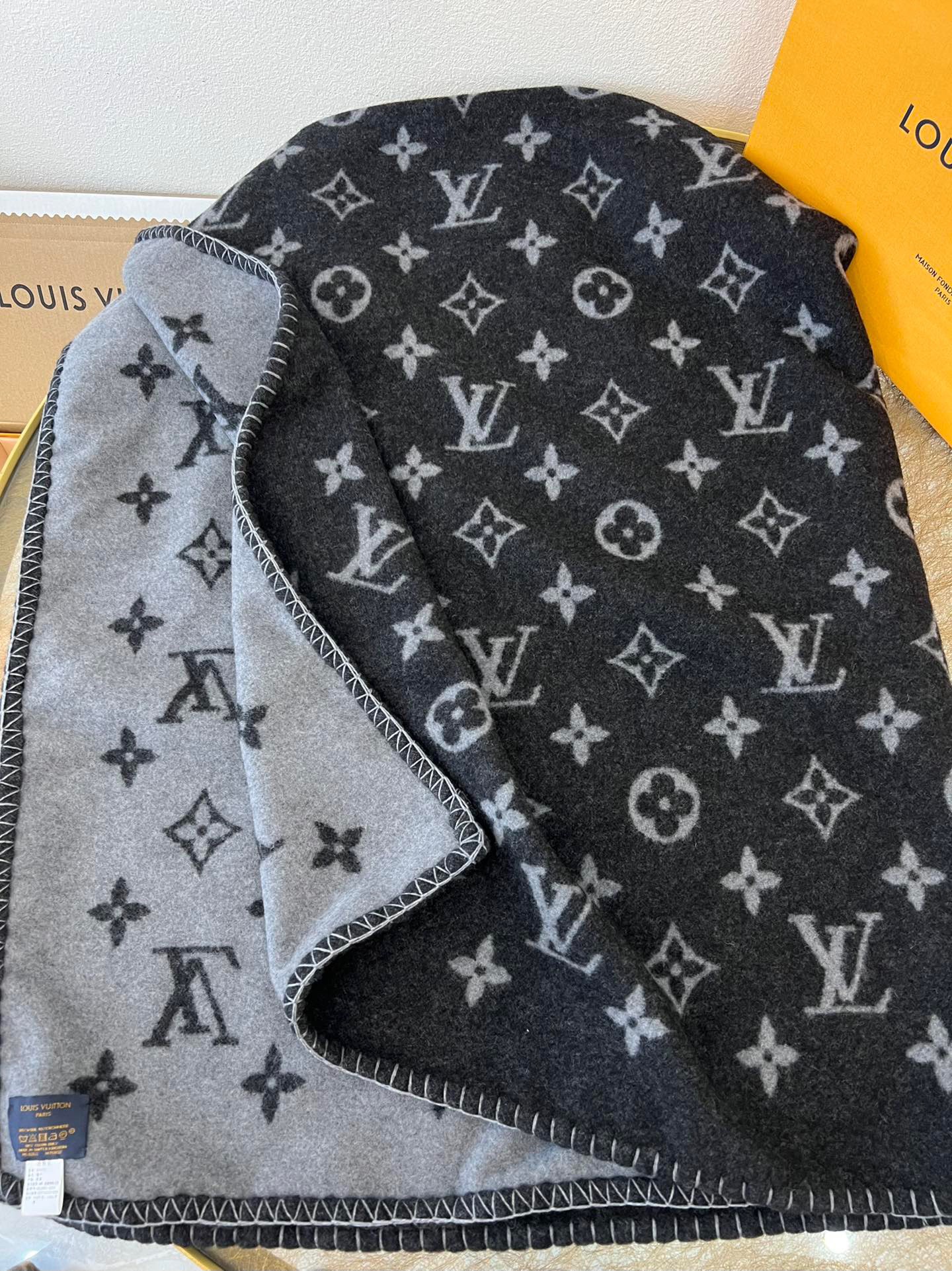 Louis Vuitton Neo Monogram Blanket