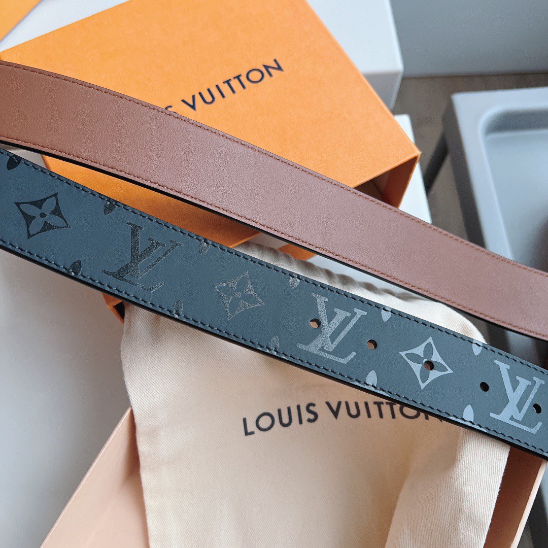 Replica Cintura reversibile Louis Vuitton LV Pyramide 40 mm M9346S