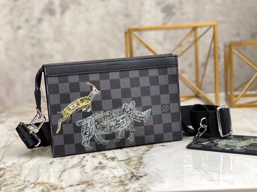 Louis Vuitton Gaston Wearable Wallet Limited Edition Wild Animals Damier  Graphite Black 21493089