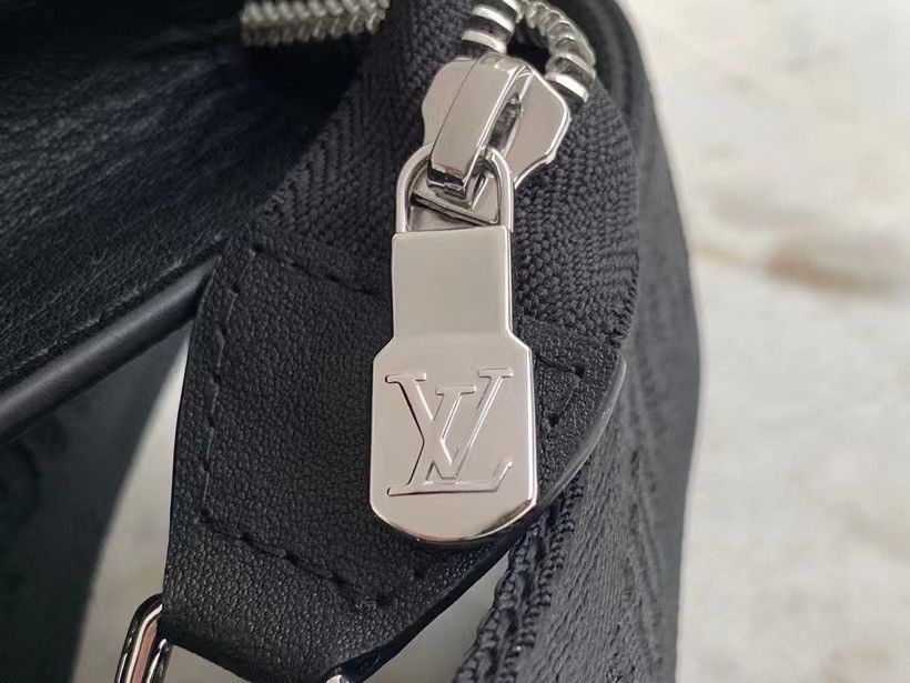 Túi Nam Louis Vuitton Gaston Wearable Wallet Damier 'Grey' N64608 – LUXITY